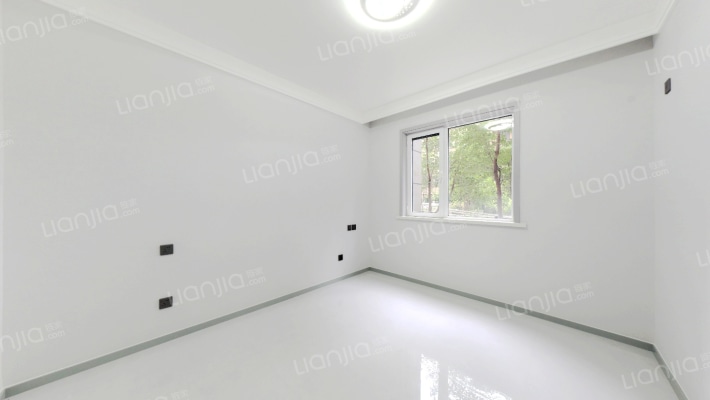 天地新城 南北通透大三居 业主自住装修 拎包入住-卧室A