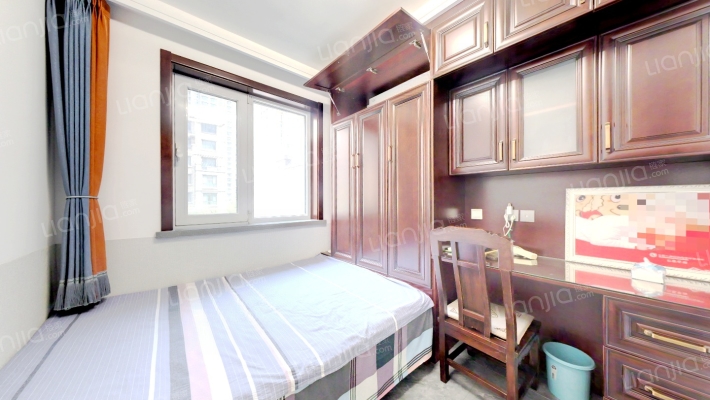 满两年 已装修 未住 全实木家具-卧室C