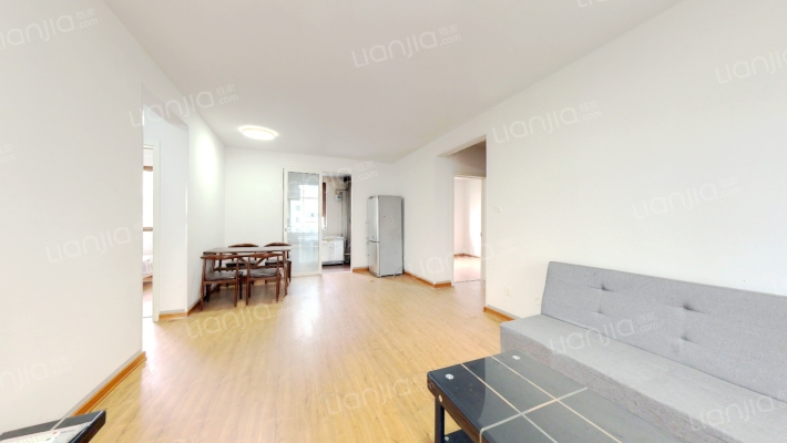 新干线南北通透三居  两梯四户采光好 随时看房-客厅