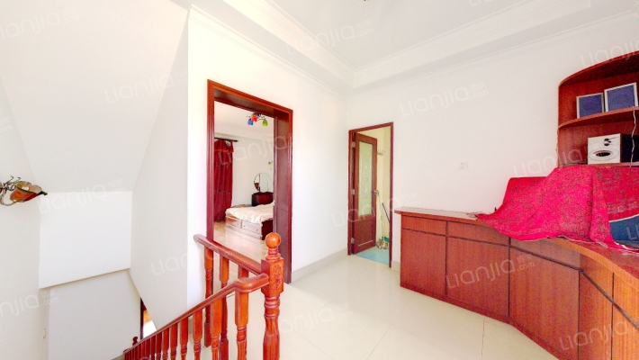 满五唯一，南北通透，带大院子，精装修，拎包入住-书房B