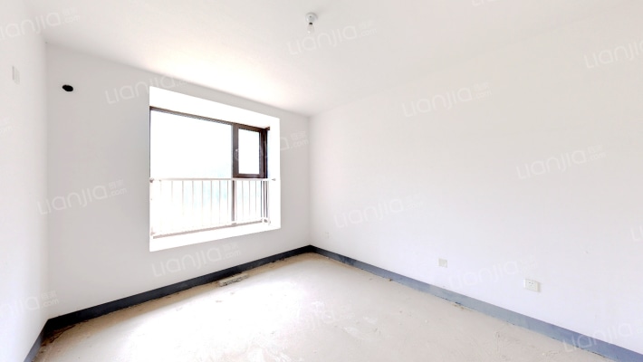 鸿坤三居双卫   全明格局   满二年   随时看房-卧室C