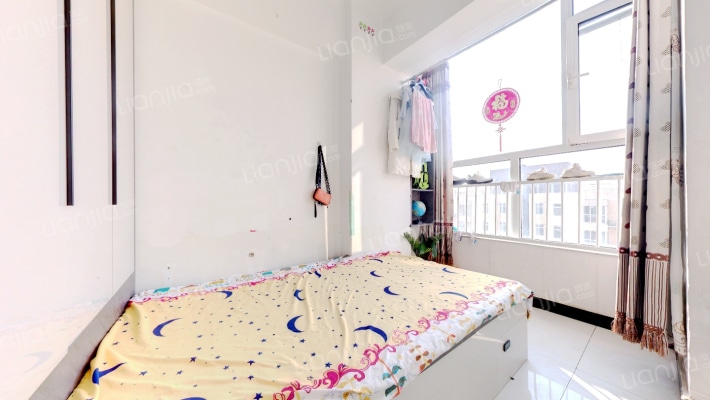 南向两居室，采光好视野好价格好，哪哪都好-卧室B