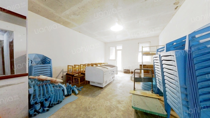 花园洋房 带阳台 采光好 南北通透-客厅