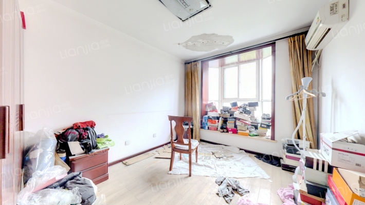 德信公园旁 名流洋房 精装修拎包入住 带地下室-卧室A