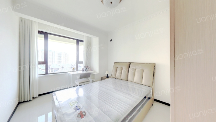 出售 凤麟府南北通透三居双卫 精装修-卧室A