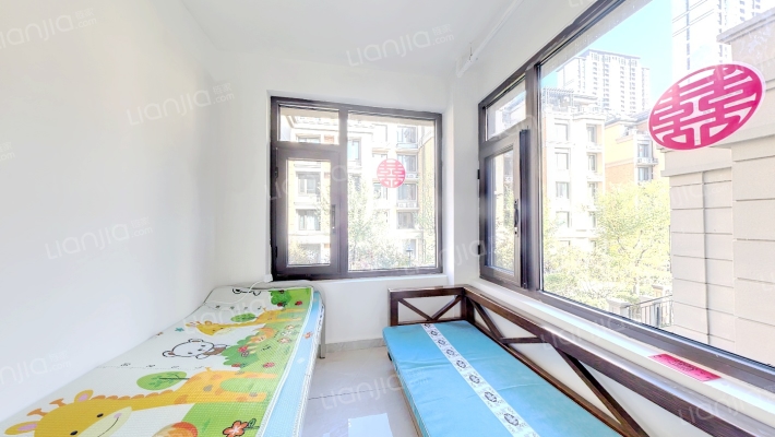 南北通透四居室 精装修 采光视野好 带40多平花园-卧室D