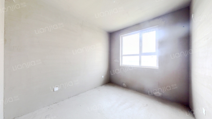 此房通透大三居，采光好，户型好。-卧室A