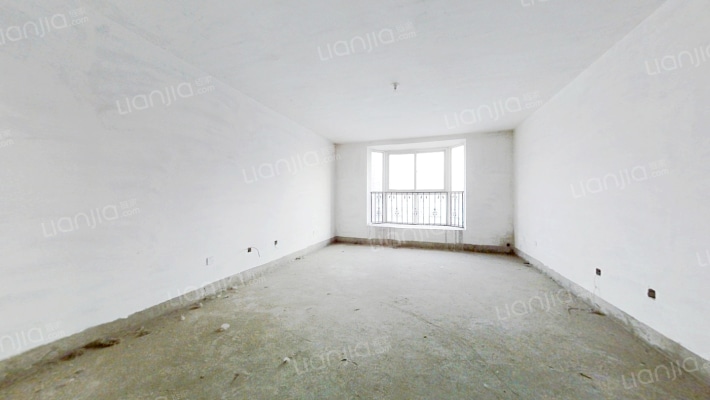 德信公园旁 南北通透大三居 非顶层 毛坯随意装修-客厅