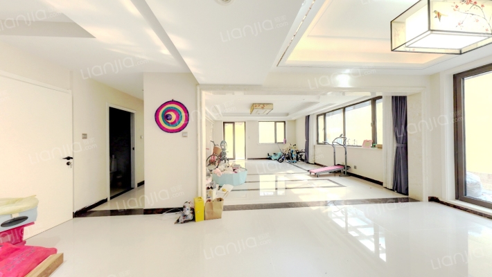 鸿坤理想湾下叠别墅，精装修，满五不唯一，诚意出售-客厅A