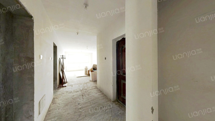 出售； 钻石精品三居，南北通透一梯两户-客厅