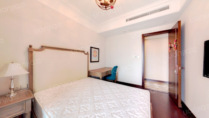 精装三房带地暖 中 央空调 产权清晰 全款优惠-卧室C