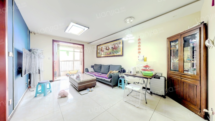 开发区全南两居精装修  交通方便-客厅