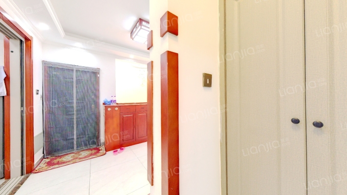 洋房下跃，带装修，下沉式花园，采光无遮挡-餐厅