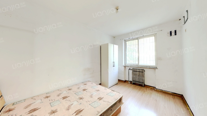 南北通透格局好，中间楼层，集中供暖，配套齐全-卧室B