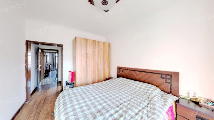 二康医院旁 绿茵小区正规三居 中间楼层 房本满-卧室C