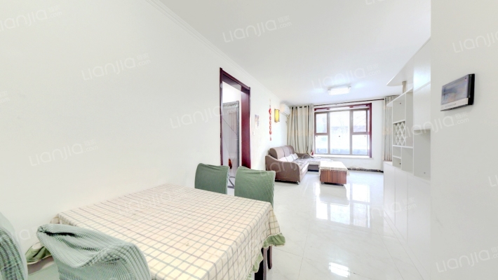 南北通透 一层带院子 满五唯一 税费低-客厅