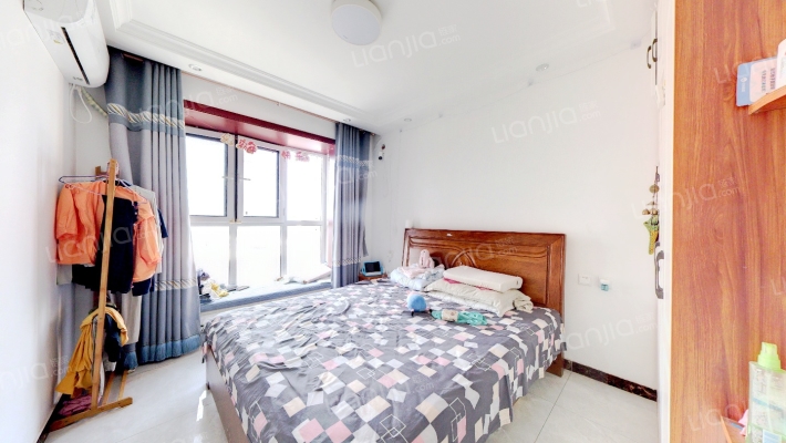 惠友万悦城，有本随时过户，采光好视野好，片区房-卧室C