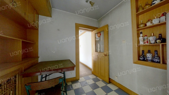 范阳路小3居 交通方便 配套齐全-餐厅