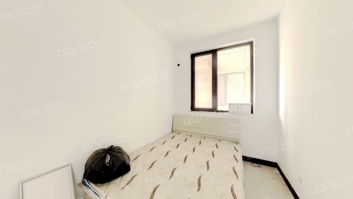 精装修 中高层 带装修 满二 带家具家电 采光好 视野好-卧室B