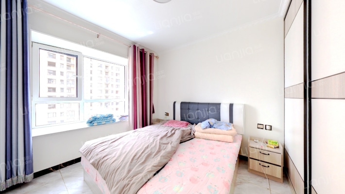 香邑溪谷悦都小区精装两居 90.80m² 85 万-卧室B