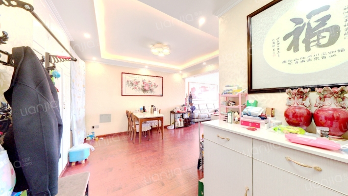 涿州开发区，全南两居。精装，诚意出售-餐厅