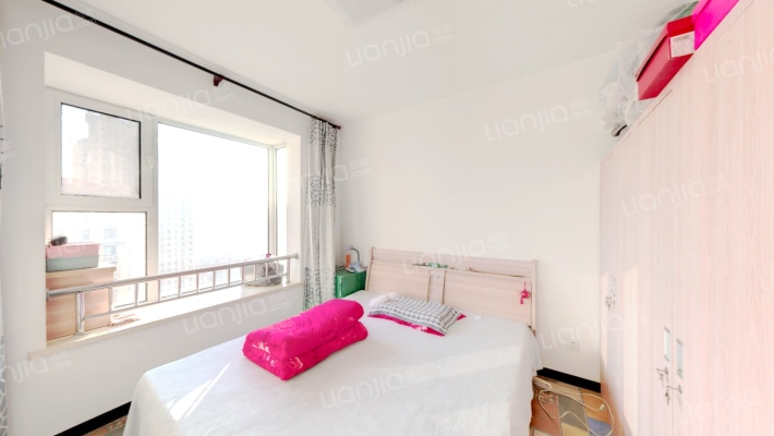 精装修三居，家具家电齐全，拎包入住-卧室B