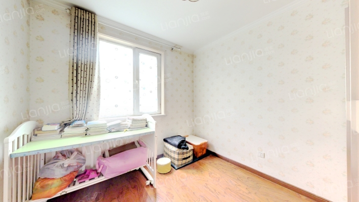 电梯洋房，好楼层，采光好，集中供暖，单位房质量好-卧室A