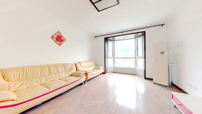 德信公园南侧 精装大三居 带13平露台 满五-客厅