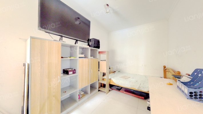 鸿盛凯旋门 3室1厅 南 东-卧室C