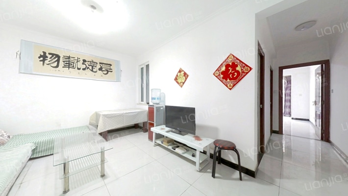 人车分流 配套齐全，出行方便。-客厅