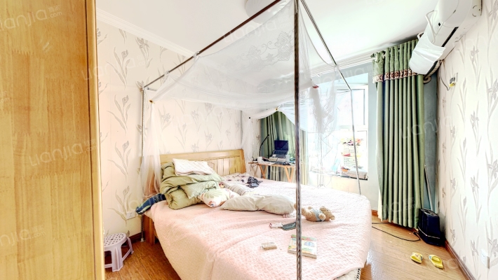 联合小区一号院，精装修，全南两居-卧室A