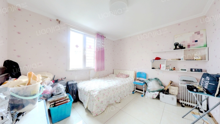 房本满二，可贷款，南北户型，精装修-卧室A