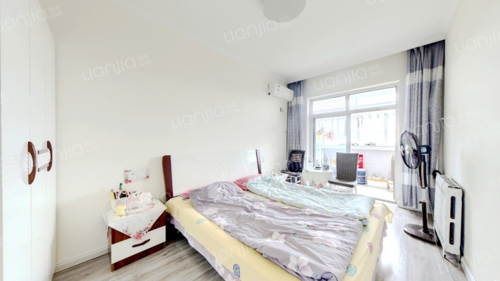 南北通透 采光很好   精装修   拎包入住-卧室A