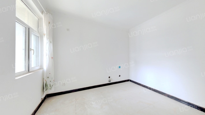 联合七号院 房本满二税低 好楼层 采光很不错-卧室C