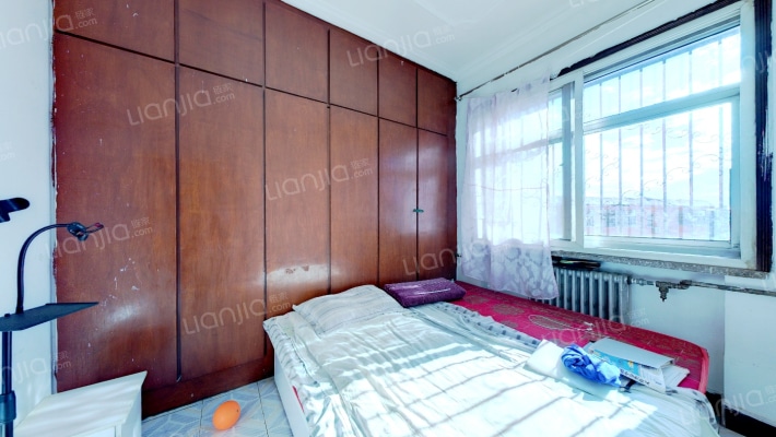 ：粮食局东关  南北户型，近三义近双塔，交通便捷-卧室A