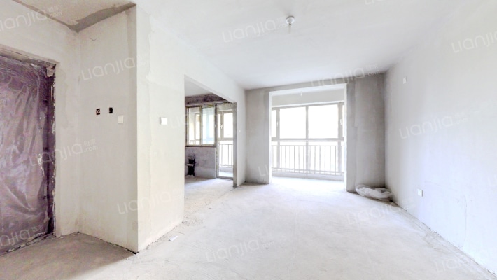 业主急售 范阳路钻石商圈 通透大三居  出行购物便利-餐厅