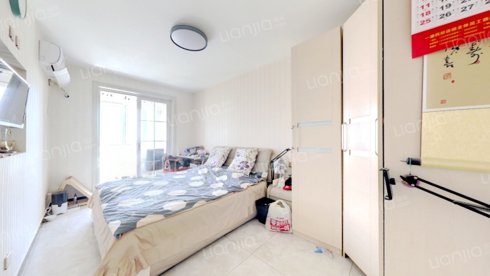 华泰豪庭 4室2厅 南 北-卧室B