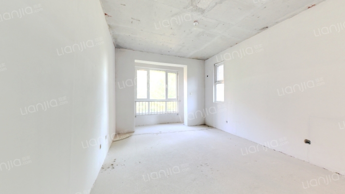 出售 香邑溪谷南北通通洋房 毛坯 带子母车位-卧室B