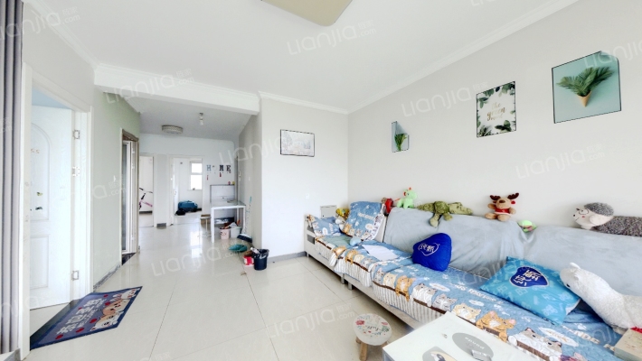 天地新城 3室2厅 南 北-客厅