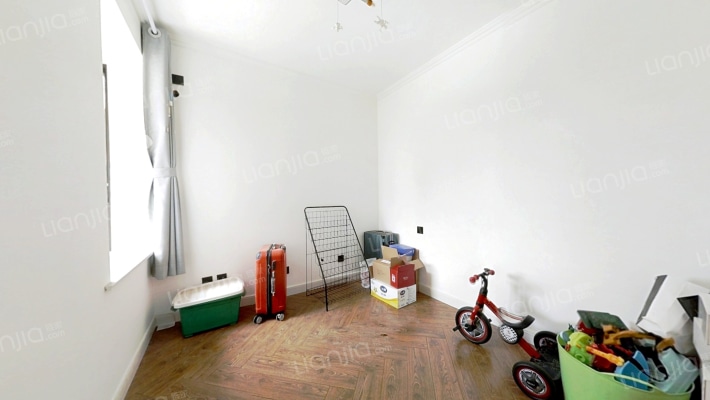 天伦湾社区 人车分流 精装修 有车位-卧室A