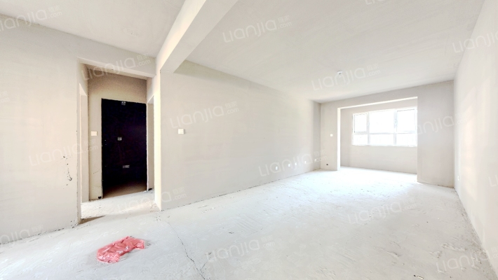 鹏渤印象城牛津花园 3室2厅 南 北-客厅