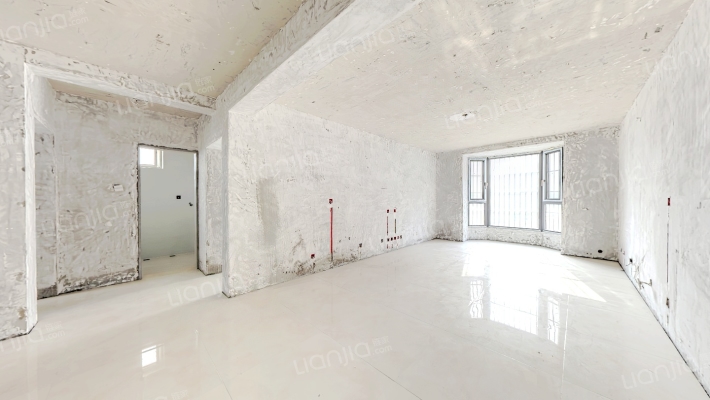 名流枫景洋房，好楼层，税少，看房方便，业主诚意出售-客厅