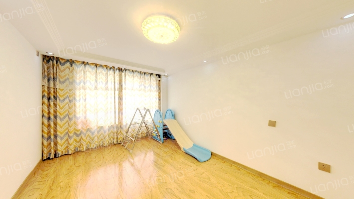 人车分流 出行方便。交通便利，出行方便-卧室B