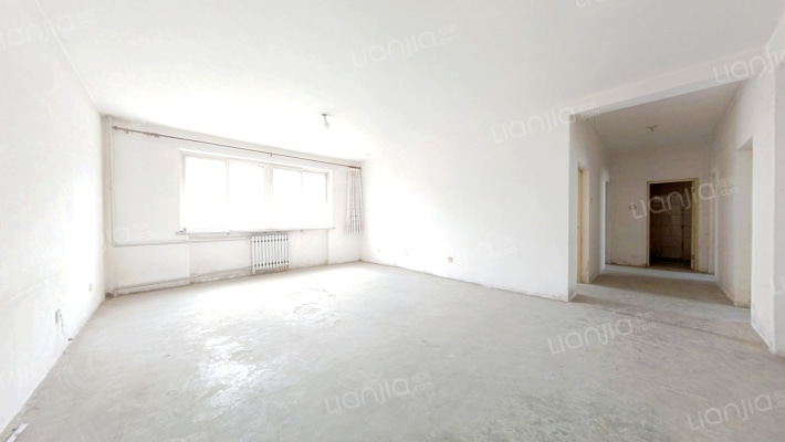 高新区燕赵花园南北通透四居毛坯随意装修-客厅