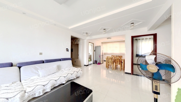 南北通透户型 采光好、视野好 ，税费低，交通便利.-客厅