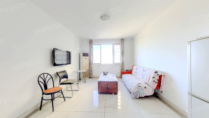 水岸花城 南北通透两居 中间楼层-客厅