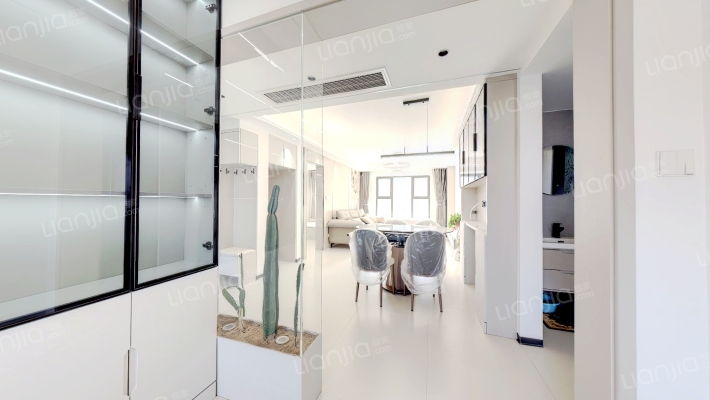 华远海蓝城二期 4室2厅 南 北-客厅