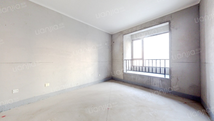 大社区，高绿化，南北双通透 房本满二-卧室A