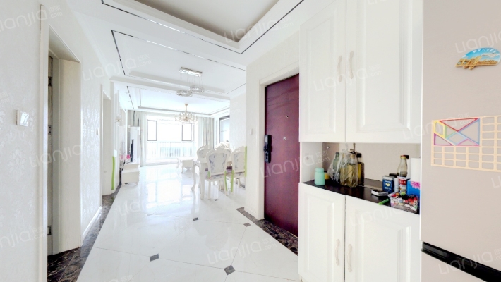 急售鸿坤小洋房，采光好，业主诚心出售-客厅