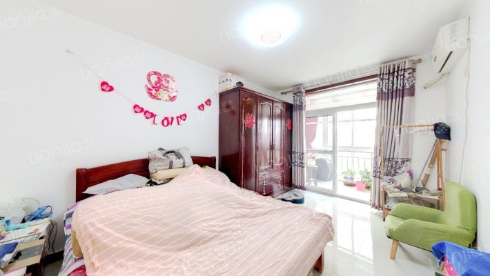 此房房本满二，过户税费低，低楼层，集体供暖...-卧室C